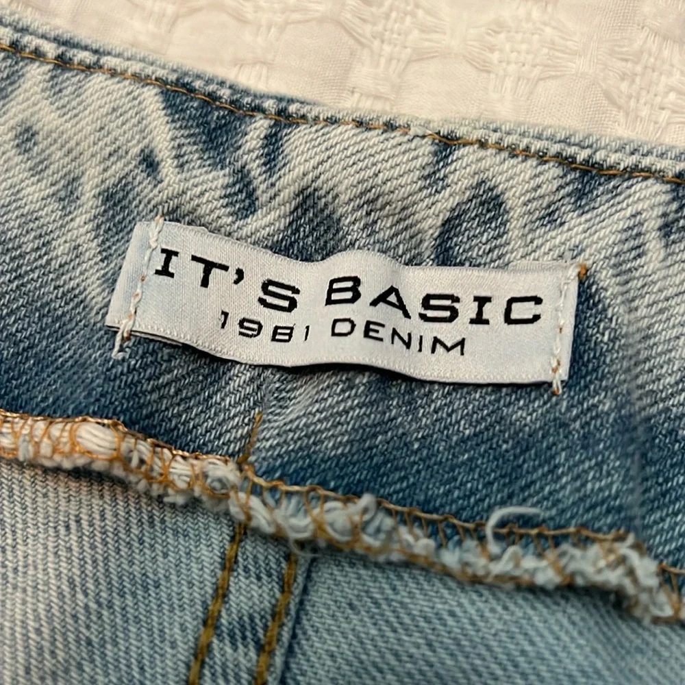 It’s Basic 1981 High Rise Cropped Wide Leg Jeans - Picture 5 of 13